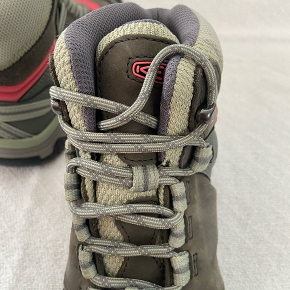 Keen Women’s MidRise Hiking Boot - Picture 7 of 11